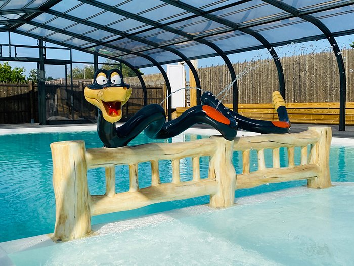 camping chenes verts piscine